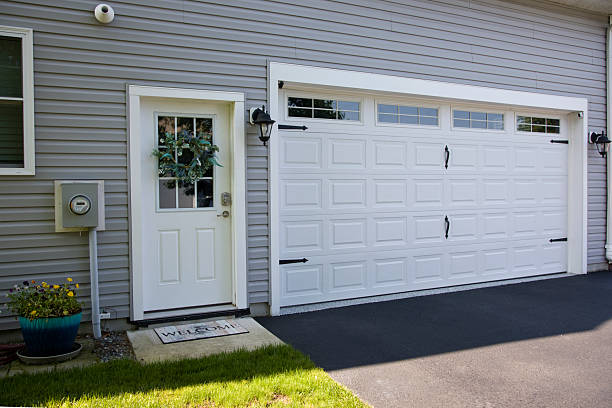 24/7 Emergency Garage Door Panel Replacement experts in Audubon, PA